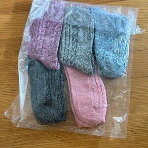 🟩3/$15 Set of Multicolor Knit Boot Socks